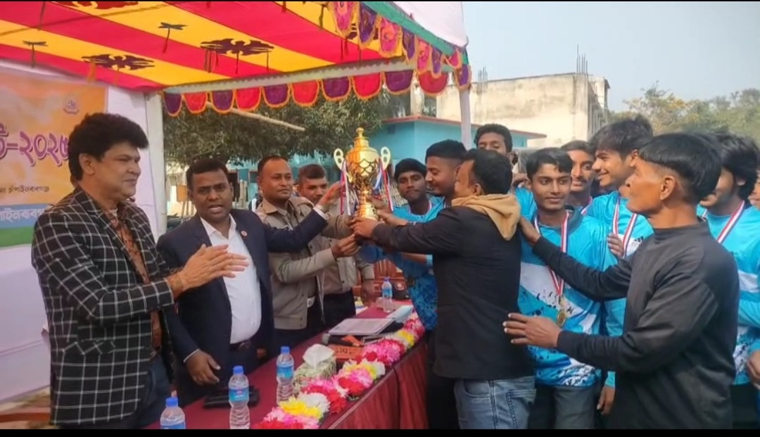 চাঁপাইনবাবগঞ্জে মাদক নয়” আম চাষে করবো বিশ্বজয়’ খেলাধুলায় বাড়ে বল, মাদক ছেড়ে খেলতে চল