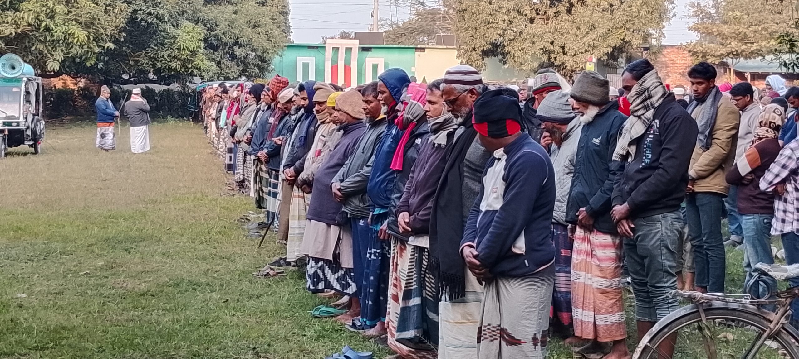 চাঁপাইনবাবগঞ্জ জেলায় বেগম খালেদা জিয়ার গায়েবানা জানাজা অনুষ্ঠিত