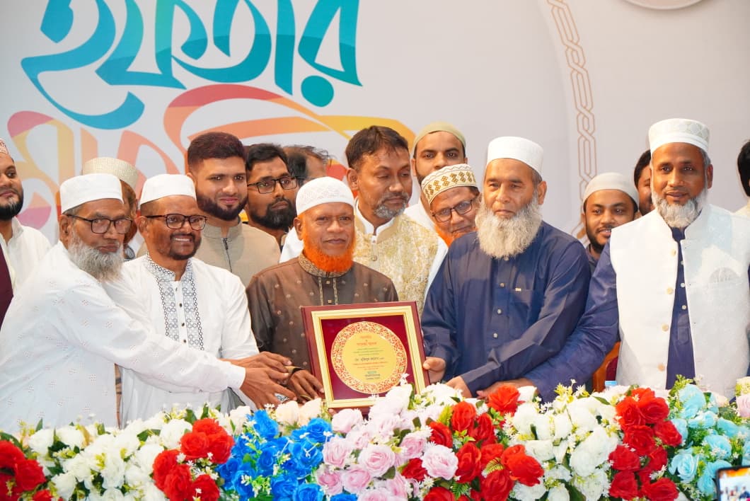 চাঁপাইনবাবগঞ্জ ফোরামের উদ্যোগে নবনির্বাচিত ৪ এমপিকে সংবর্ধনা প্রদান