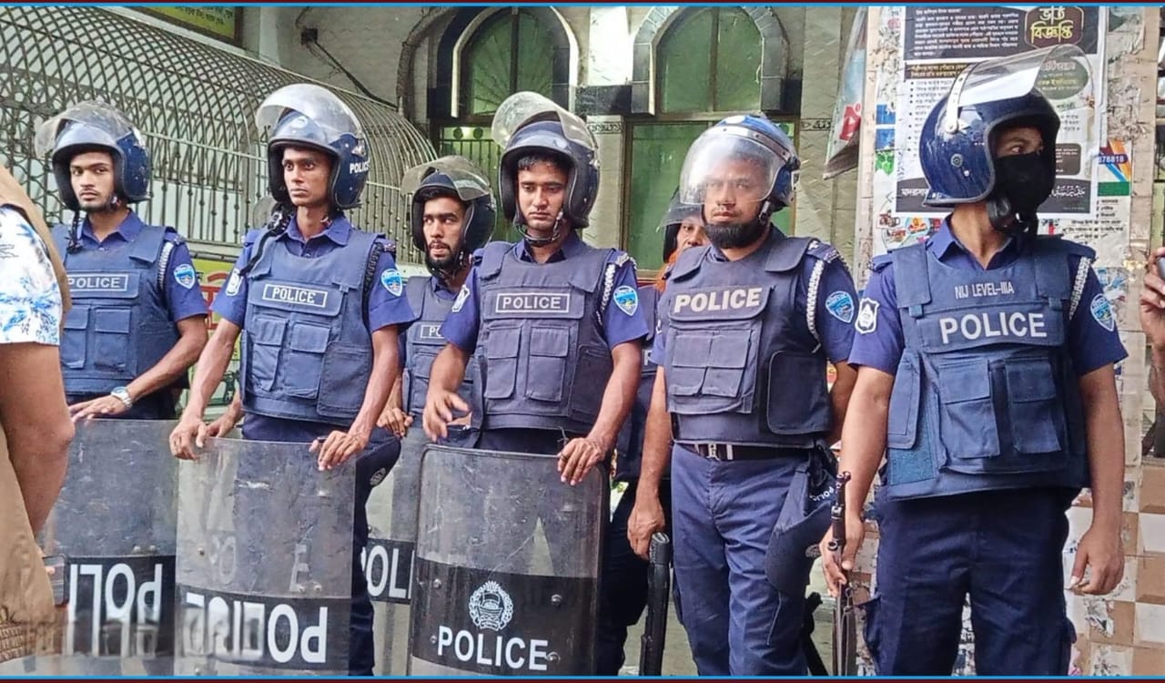 লক্ষ্মীপুর সদর উপজেলায় আইনশৃঙ্খলা পরিস্থিতির অবনতির আশঙ্কায় ফৌজদারি কার্যবিধির ১৪৪ ধারা জারি করেছে উপজেলা প্রশাসন