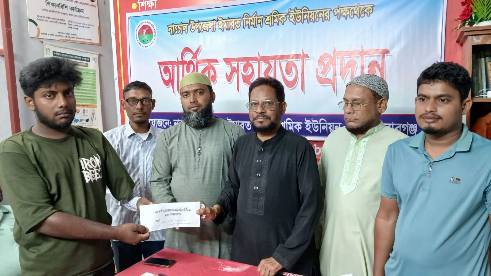 পঙ্গুত্বকে বিজয় করার সংগ্রামে পাশে দাঁড়িয়েছে ইমারত নির্মাণ শ্রমিক ইউনিয়ন: সাব্বিরের জীবনে আশার আলো