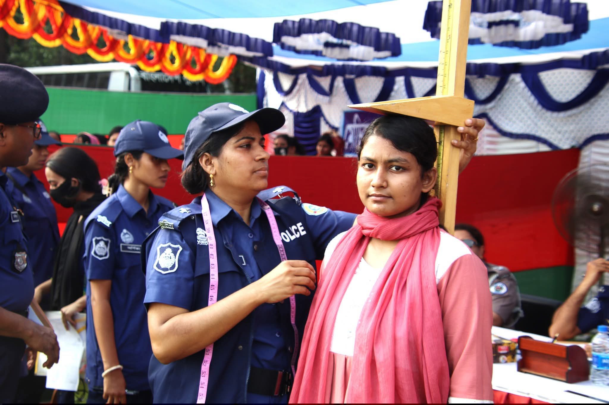 ঝালকাঠিতে টিআরসি নিয়োগের প্রথম দিনের পরীক্ষা সম্পন্ন