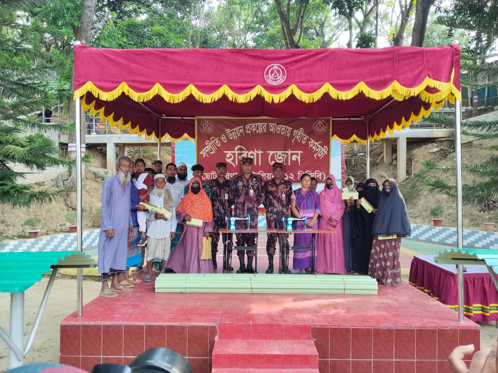 রাঙামাটির বরকলে ১২ বিজিবির মানবিক সহায়তা।