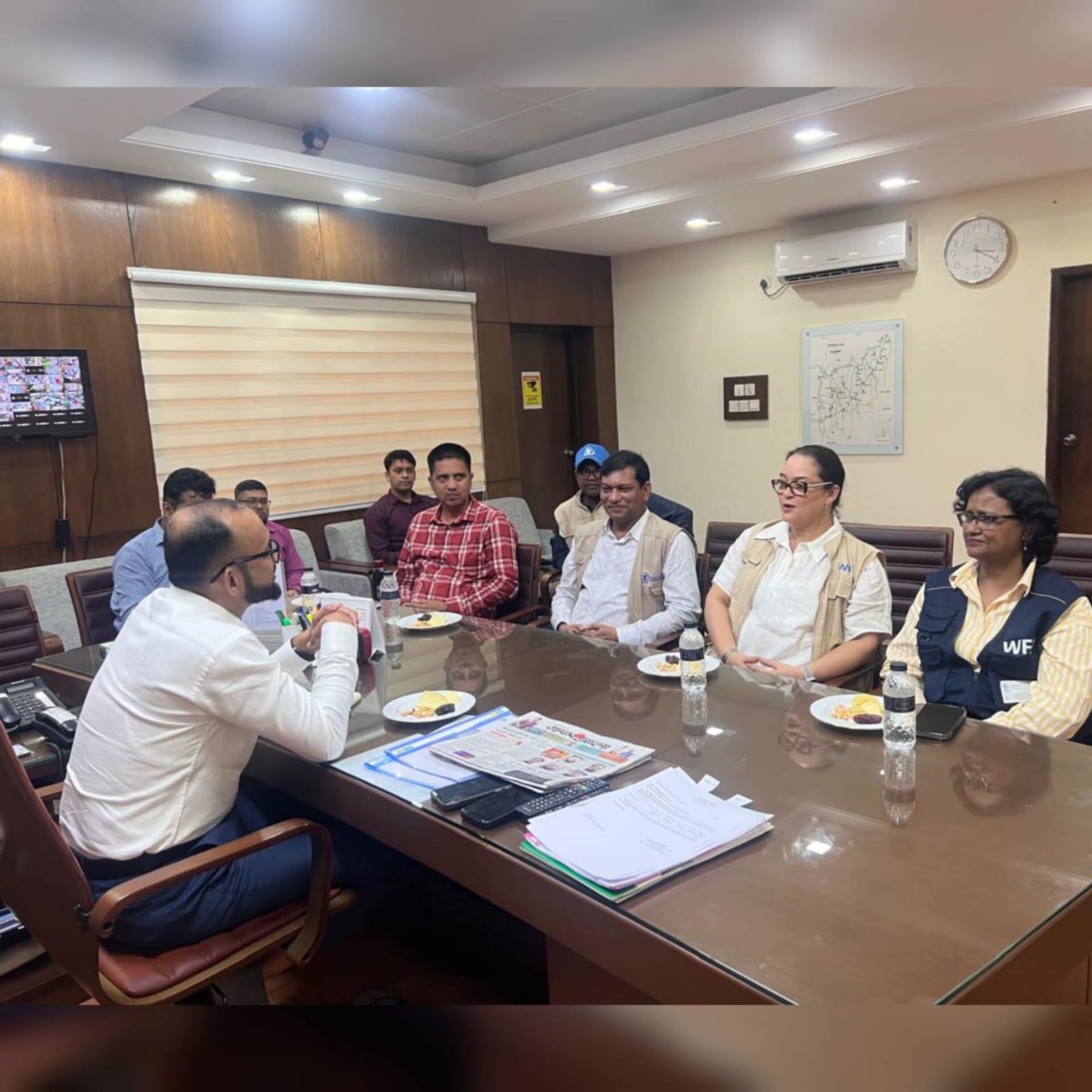 মৌলভীবাজার জেলা প্রশাসক মহোদয়ের সাথে ওয়ার্ল্ড ফুড প্রোগ্রাম, বাংলাদেশ এর কান্ট্রি ডিরেক্টরের সৌজন্য সাক্ষাৎ