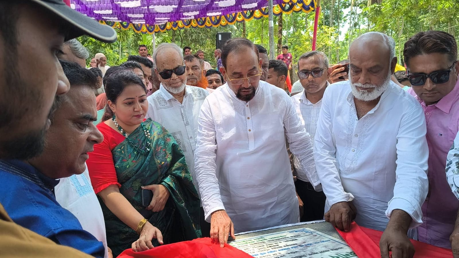 রাজাপুরে দুটি খাল খননের উদ্বোধন করলেন এমপি জামাল