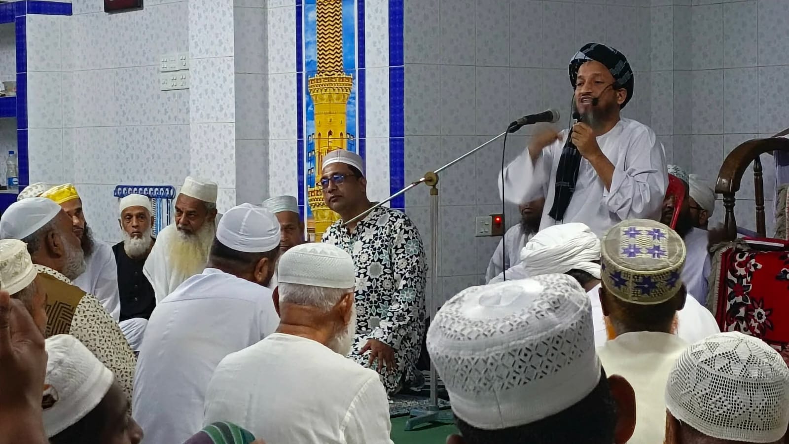 রাজাপুর বাজার মদিনা জামে মসজিদে আজ ঈছালে ছওয়াব ওয়াজ মাহফিল