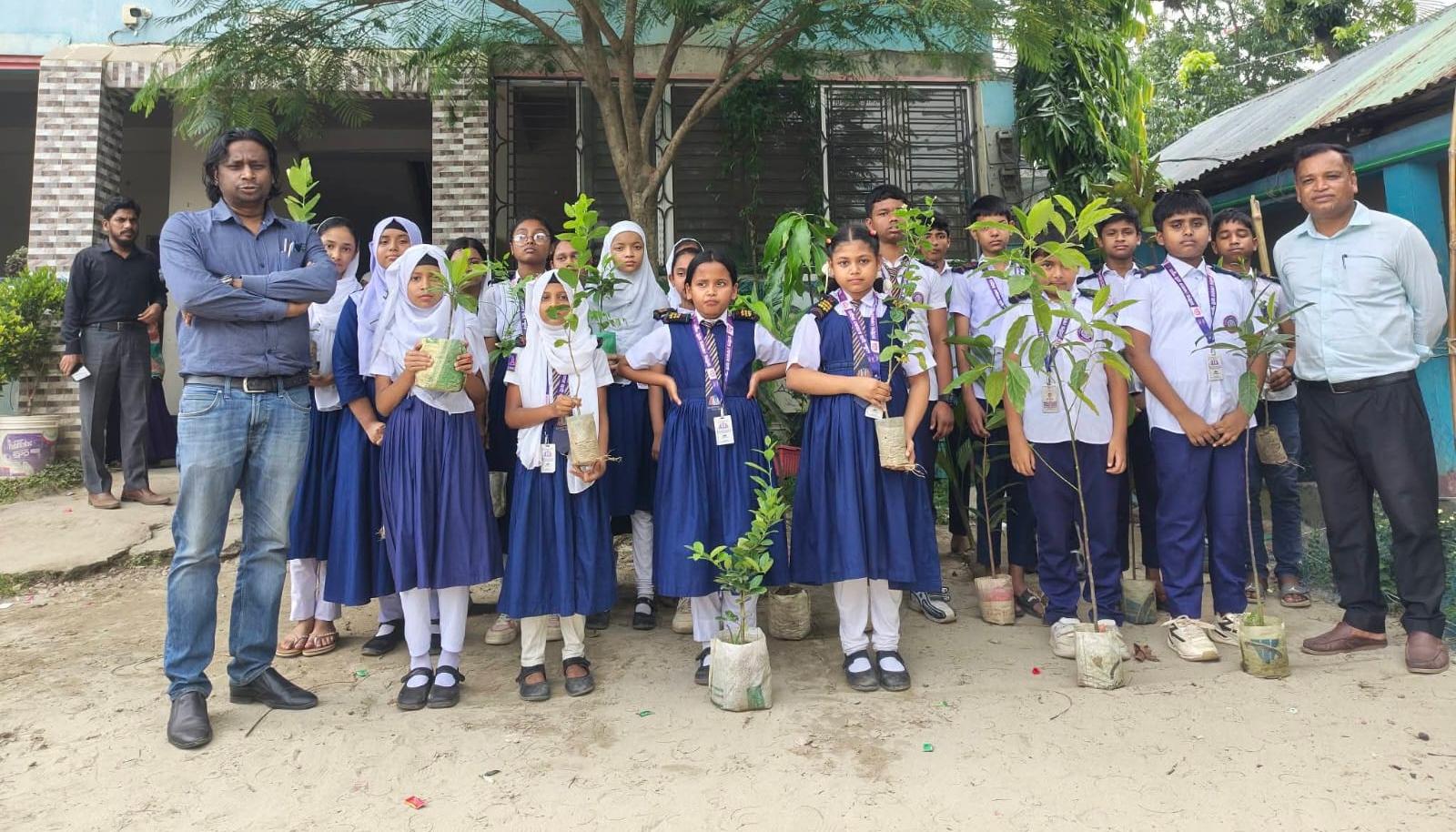গাজীপুর সদরে ভিন্নধর্মী ফলাফল প্রদান অনুষ্ঠান 