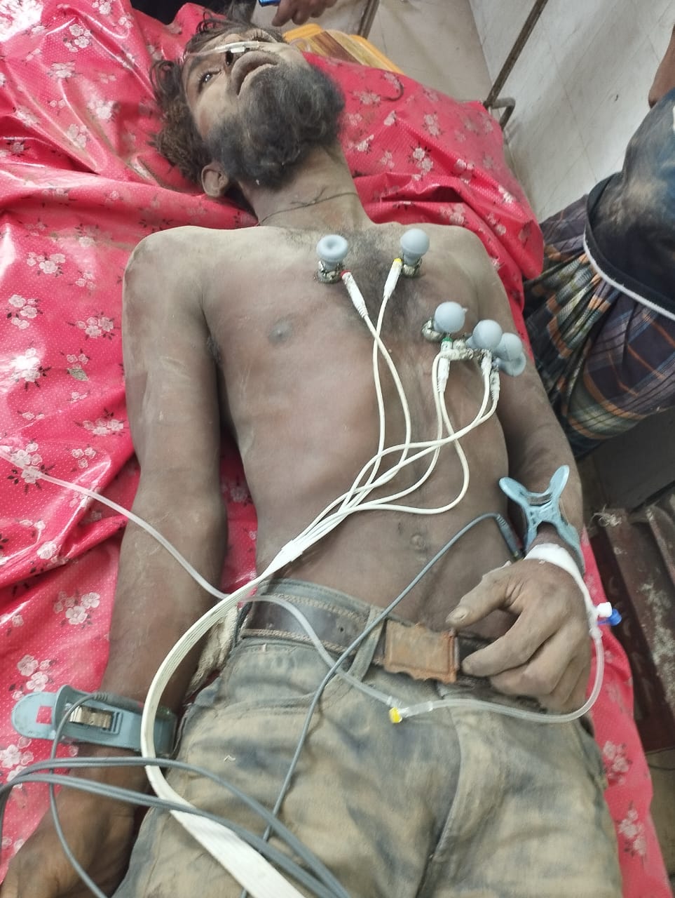 ভোলাহাটে গণপিটুনিতে প্রতিবন্ধী যুবক নিহত: আটক ৩ 