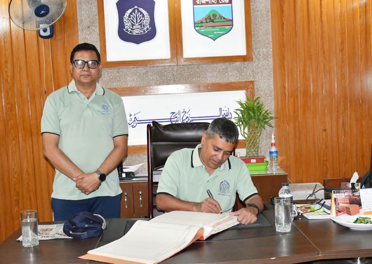 বদলগাছি থানা আকস্মিক পরিদর্শন করলেন জেলা পুলিশ সুপার মোহাম্মদ তারিকুল ইসলাম