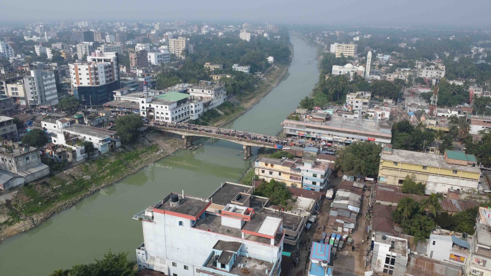 নওগাঁ জেলাবাসী নতুন বিভাগের সাথে যুক্ত হতে চাই না!