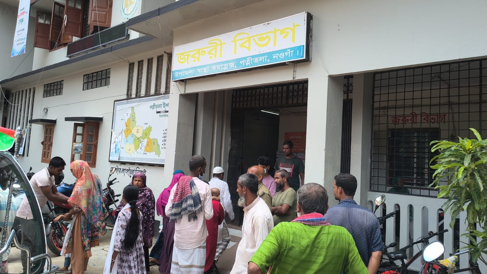 নওগাঁয় বাসের ধাক্কায় মোটরসাইকেল আরোহী নিহত